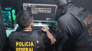 PF faz operação para apurar crime de difamação eleitoral cometido por meio de inteligência artificial