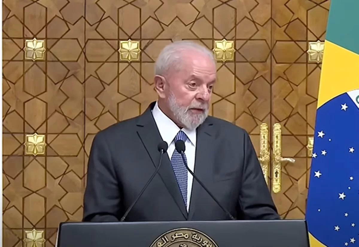 Você está visualizando atualmente Lula faz reunião de emergência no Alvorada sobre crise com Israel