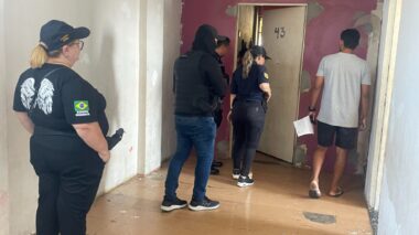 CIF realiza fiscalização em estabelecimentos de hospedagem no Centro de Manaus