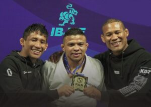 Leia mais sobre o artigo Bibiano Fernandes, uma lenda do jiu-jitsue do MMA, retornou as competições de kimono e garantiu o ouro no Pan Americano da IBJJF