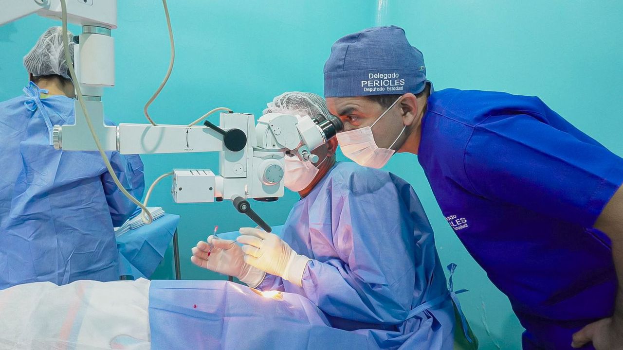 Você está visualizando atualmente Delegado Péricles leva mutirão de cirurgia oftalmológica ao município de Eirunepé