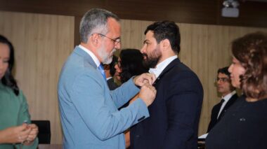 Capitão Carpê é condecorado com medalha em alusão ao aniversário da Seap
