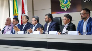 Wilson Lima entrega novas licenças para avanço do projeto de exploração do potássio no estado