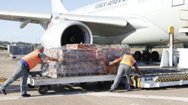 Governo do Amazonas envia 30 mil copos de água para o Rio Grande do Sul