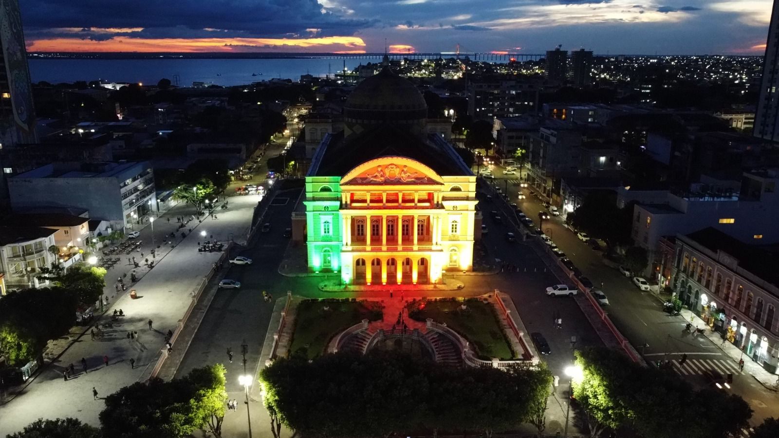 No momento, você está visualizando Governo do Amazonas promove show beneficente para arrecadar suprimentos às vítimas do Rio Grande do Sul