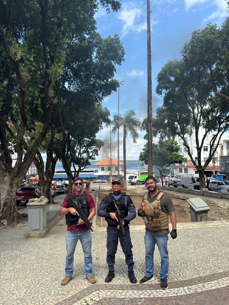 Você está visualizando atualmente Integração: Polícia Militar e Polícia Civil deflagram operação Choque de Ordem no centro de Manaus