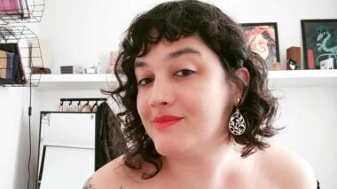 Professora da USP defende direito ao sexo em abrigos do RS