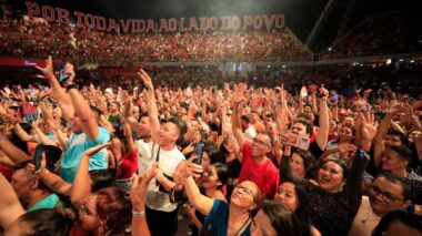 Festa dos Visitantes 2024 terá Belo e Thiaguinho em Parintins e troca de ingresso por alimentos