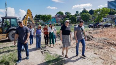 Governo do Amazonas recebe visita de representantes do ministério na obra da Casa da Mulher Brasileira