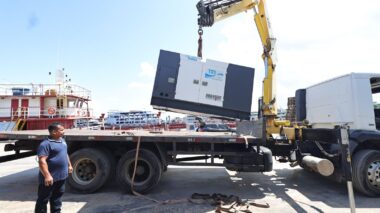 Emenda de Delegado Péricles garante gerador de energia para escola de Envira