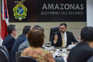 Leia mais sobre o artigo Governador Wilson Lima reúne com comitiva de embaixadores da Ásia e propõe ações de cooperação