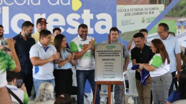 Governador Wilson Lima inaugura primeira Escola da Floresta na RDS de São Sebastião do Uatumã