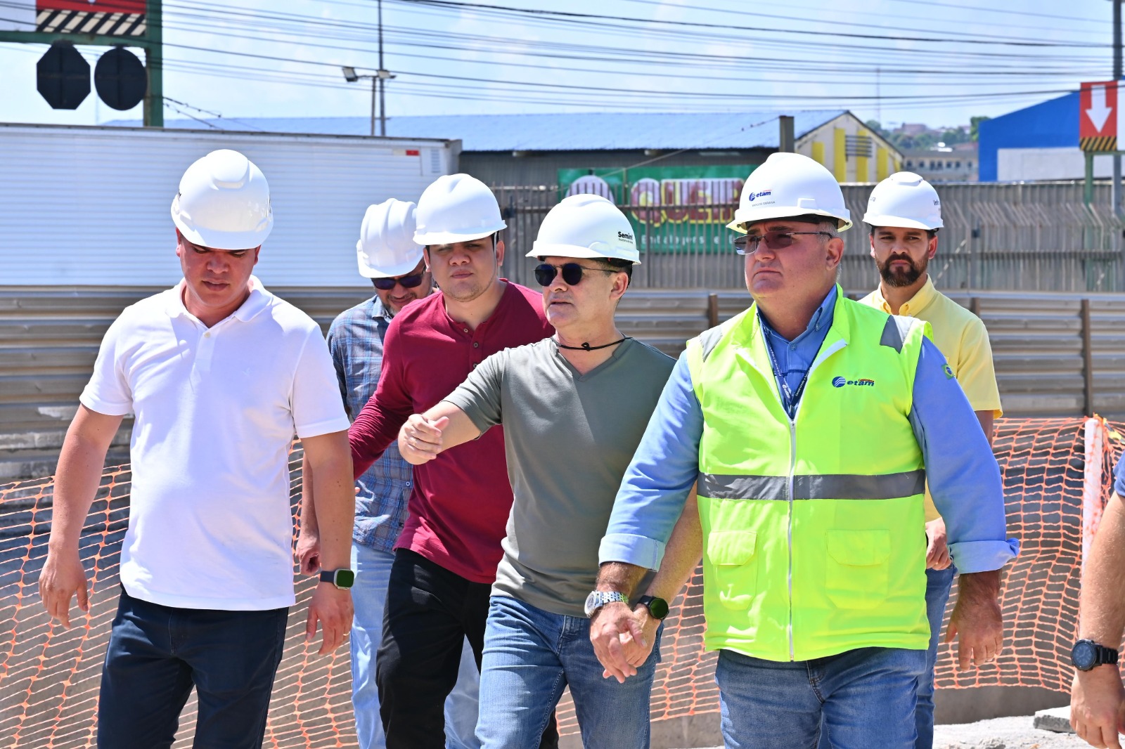 Você está visualizando atualmente Prefeito fiscaliza avanço das obras do viaduto Rei Pelé e trabalhos chegam a 75% de conclusão