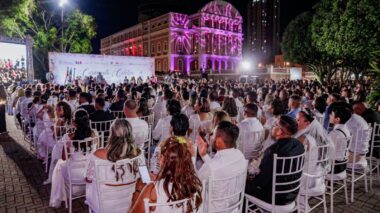 Mais de 160 casais dizem ‘sim’ em cerimônia de casamento apoiada pelo Governo do Amazonas