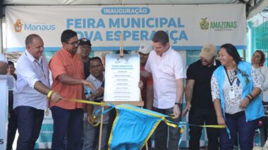 Após 30 anos sem reforma, feira municipal Nova Esperança é entregue pela prefeitura totalmente revitalizada