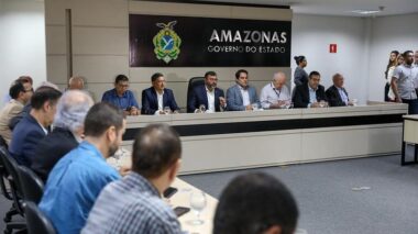 Representantes do comércio aprovam medidas do Governo do Amazonas para fortalecer economia na estiagem