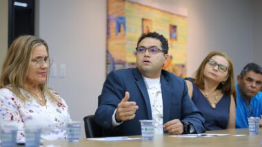 Trabalhadores da saúde aprovam reajuste salarial e ampliação de benefício vale-alimentação anunciados pelo Governo do Amazonas