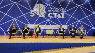 Governo do Amazonas leva demandas e contribui para o futuro da ciência na 5ª CNCTI, em Brasília
