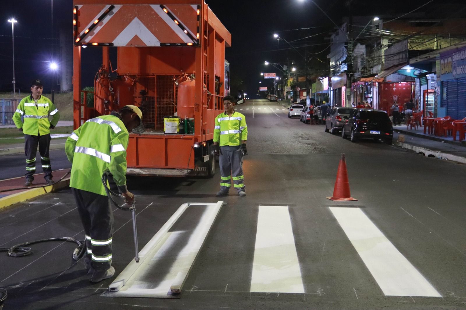 Você está visualizando atualmente Lóris Cordovil, Constantino Nery e Pedro Teixeira recebem nova sinalização viária