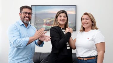 Camila Silva é a nova secretária da Semcom e Jack Serafim assume assessoria de imprensa da campanha de David