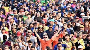 Prefeito David Almeida participa da Marcha para Jesus pela 15ª vez