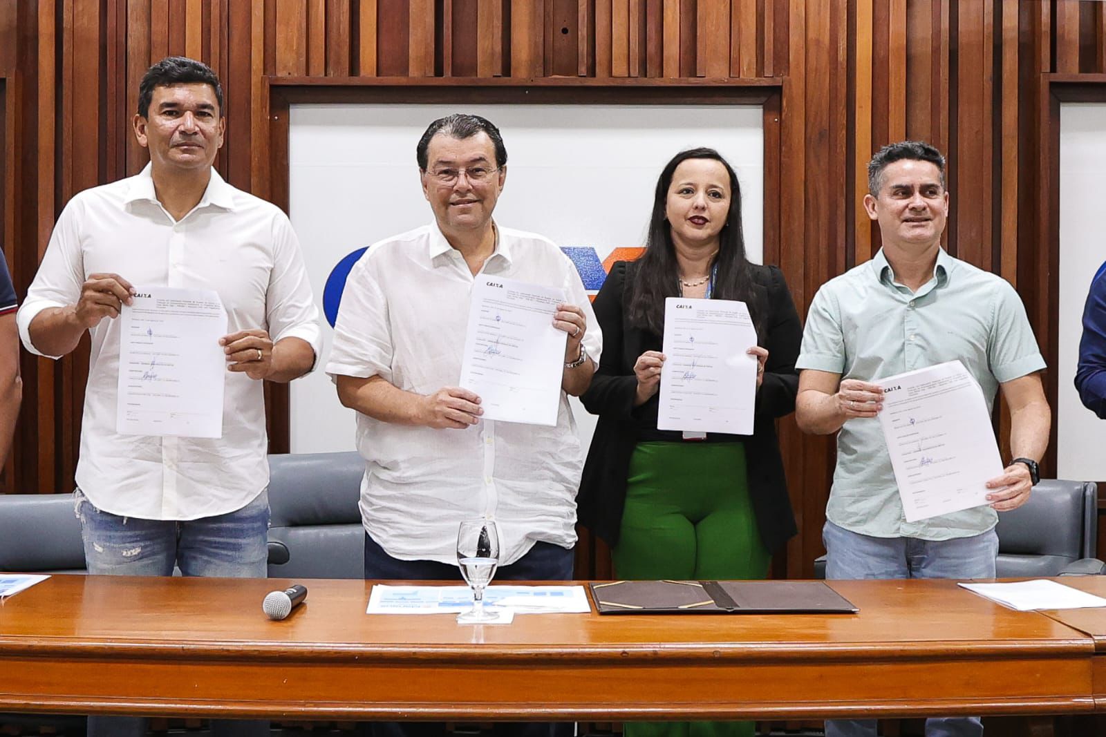 No momento, você está visualizando Com o apoio de Eduardo, David Almeida assina construção de 960 unidades habitacionais, de um total de 5 mil do Minha Casa, Minha Vida