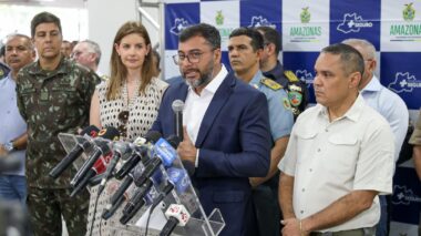 Wilson Lima entrega equipamentos ao Corpo de Bombeiros e reforça ações contra queimadas no interior do estado