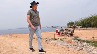 David Almeida inspeciona andamento das obras do parque Encontro das Águas Rosa Almeida