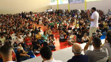 Governo Presente: Moradores do Nova Cidade comemoram regularização de imóveis após décadas de espera