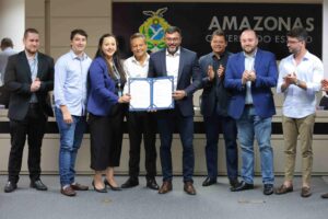 Leia mais sobre o artigo Governador Wilson Lima assina contrato de construção de residencial do Amazonas Meu Lar no Novo Aleixo