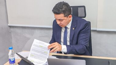 Péricles realiza 1ª reunião da CCJR, após retorno das atividades legislativas na Aleam