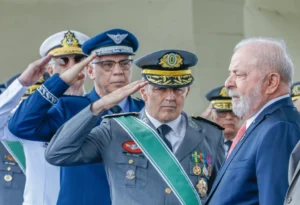 Leia mais sobre o artigo 7/9 terá MST homenageado e escolas cívico-militares excluídas