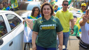 Maria do Carmo puxa equipes de rua e Alberto Neto atua pela democracia em Brasília