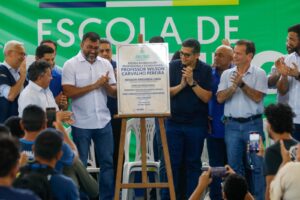 Leia mais sobre o artigo Governador Wilson Lima inaugura primeira escola do Cetam de tempo integral em Silves