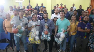 Prefeitura de Manaus distribui materiais esportivos para fortalecer educação física nas escolas municipais