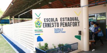 Governador Wilson Lima entrega escola revitalizada na 14ª edição do Governo Presente, na zona leste de Manaus