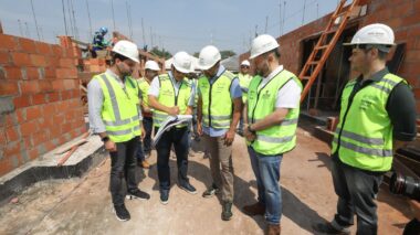 Governador Wilson Lima realiza nova vistoria em obras do conjunto habitacional da Sharp