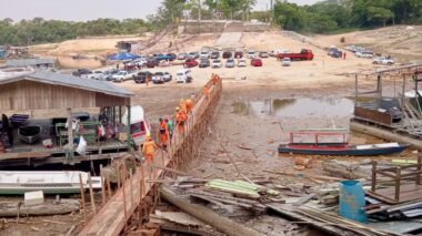 Prefeitura de Manaus constrói ponte de 80 metros na marina do Davi