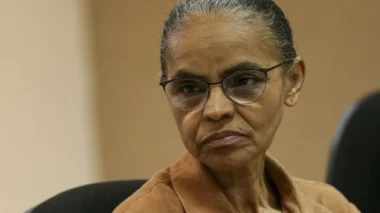 País em chamas: Marina Silva viaja para fazer campanha em SP