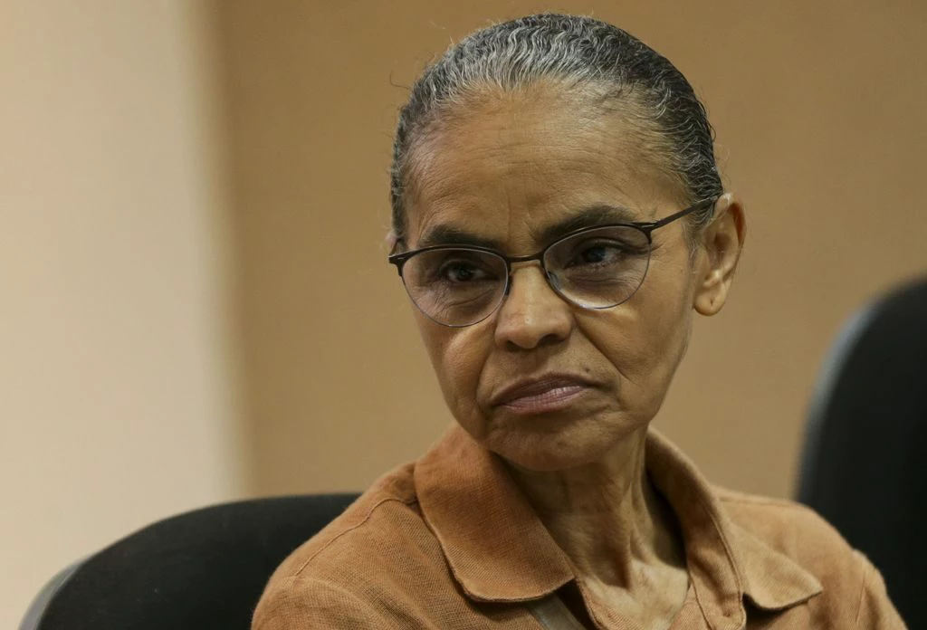 Você está visualizando atualmente País em chamas: Marina Silva viaja para fazer campanha em SP