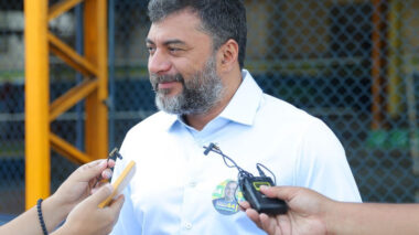 Governador Wilson Lima vota em Manaus e reafirma apoio a Roberto Cidade