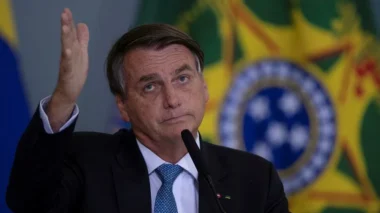 STF deve barrar Bolsonaro na posse de Trump, diz CNN