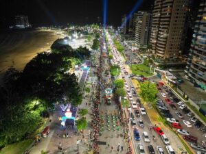 Leia mais sobre o artigo Segunda Parada Natalina da Prefeitura de Manaus encanta milhares de pessoas na Ponta Negra