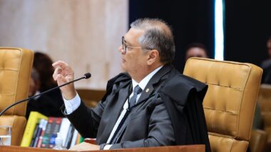 Flávio Dino mantém sentença do Amazonasque manda Telefônica indenizar consumidoresem R$ 200 mil