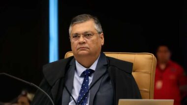 Dino rejeita recurso do Senado e mantém bloqueio de parte das emendas de comissão