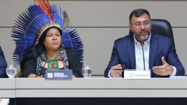 Wilson Lima reúne com ministra dos Povos Indígenas e a apresenta balanço sobre enfrentamento à estiagem