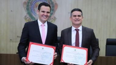 Prefeito David Almeida e Vice-Prefeito Renato Junior são diplomados pelo TRE-AM