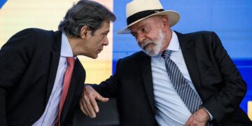 Lula critica crise do Pix após proposta da equipe de Haddad: ‘Nenhum ministro poderá fazer portaria que crie confusão’