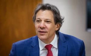 Leia mais sobre o artigo Haddad: “Podemos chegar em 2026 comendo filé mignon”