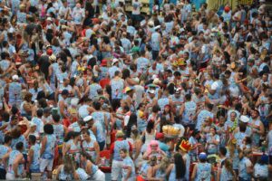 Leia mais sobre o artigo Carnaval na Floresta 2025: Inscrições para edital de apoio a blocos e bandas se encerram nesta quarta-feira